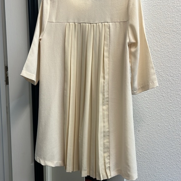 Cream sheath dress - Picture 4 of 4